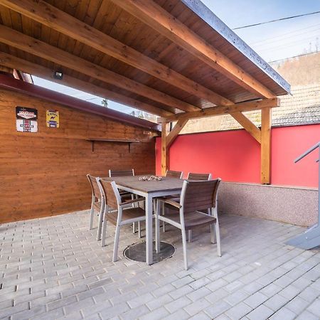 Pohoda Salas U Velehradu-2 Apartmany 우헤르스케 흐라디슈테 외부 사진
