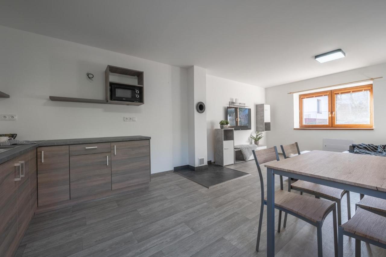 Pohoda Salas U Velehradu-2 Apartmany 우헤르스케 흐라디슈테 외부 사진